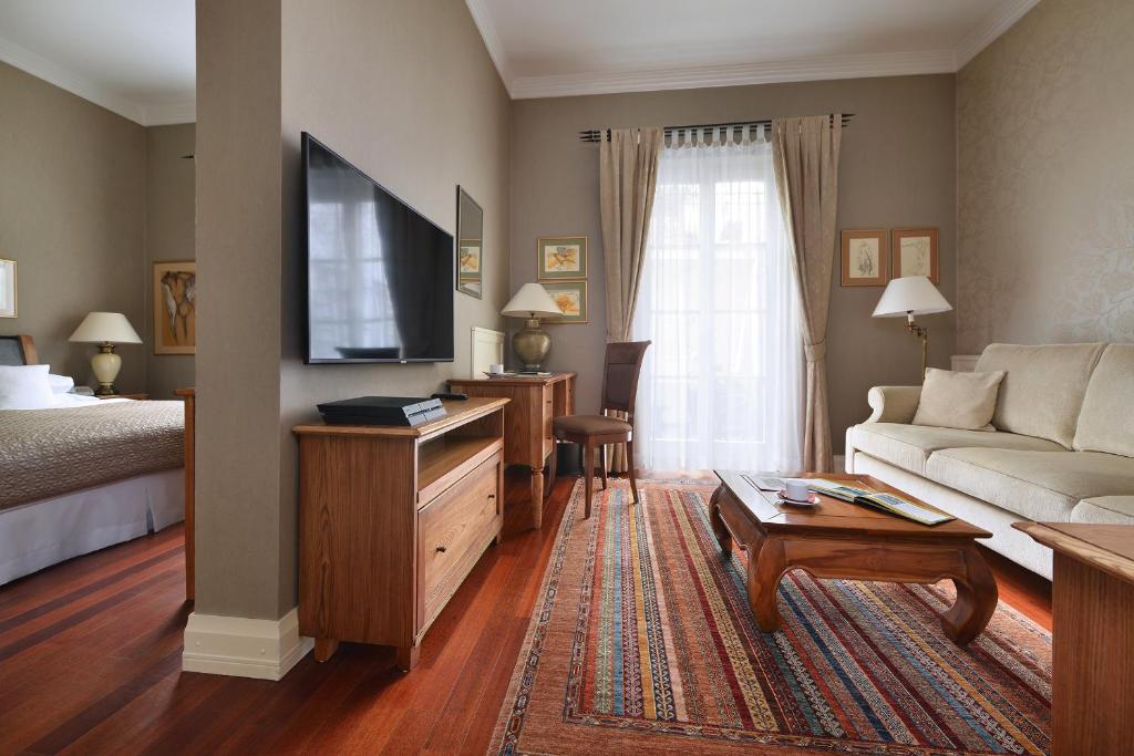 Garden suite