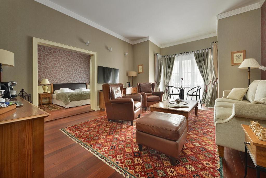 Luxury suite